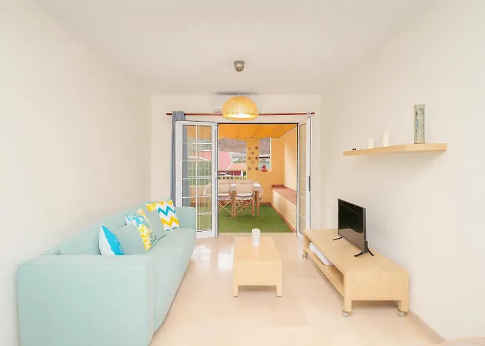 Mogan Pool Marrero Apartment *